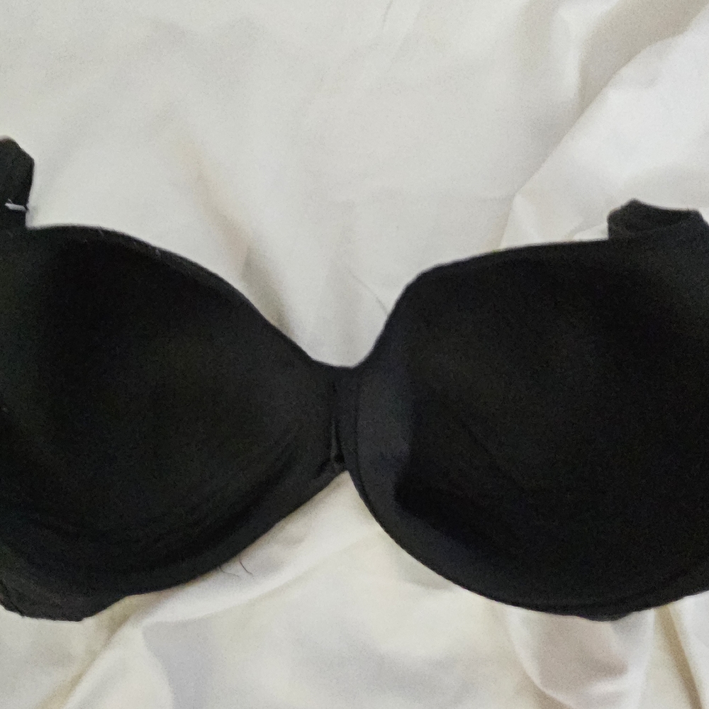 Cacique Smooth Lightly Lined Balconette in black / 40DDD - Picture 5 of 6